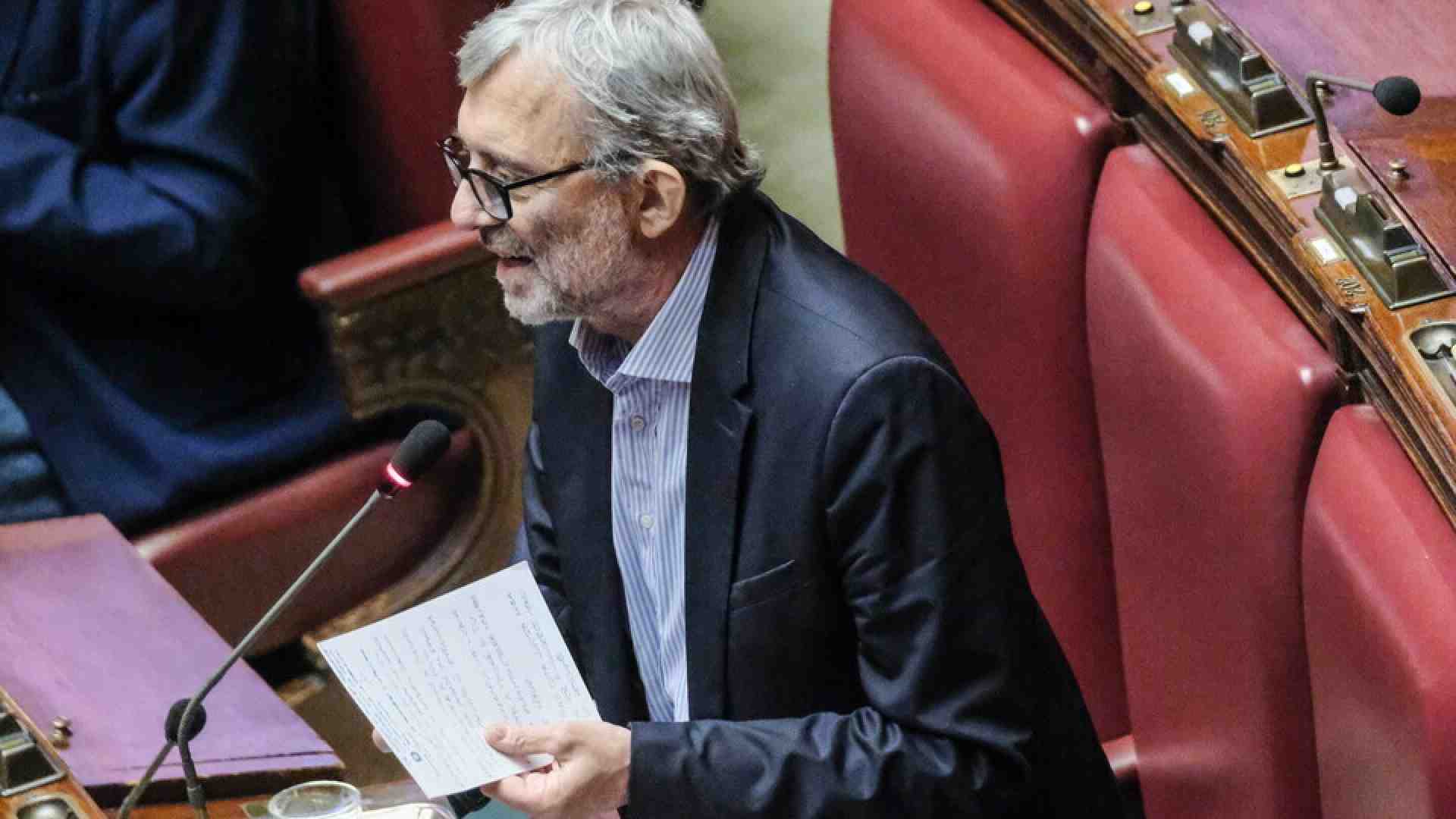 Giachetti: "Il minuto di silenzio di Conte per Gaza? Una farsa. Ha fatto bene Meloni a rimanere seduta"