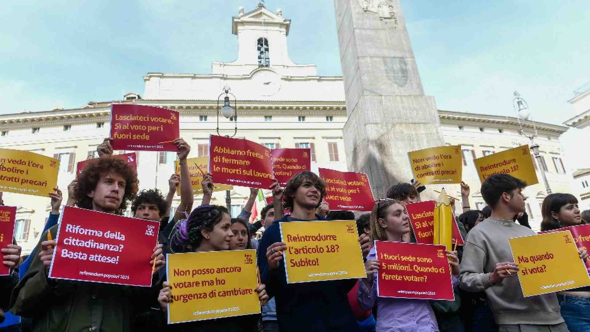 Cittadinanza, ci sperano in 1 milione e 420mila. È il reddito a ostacolarli