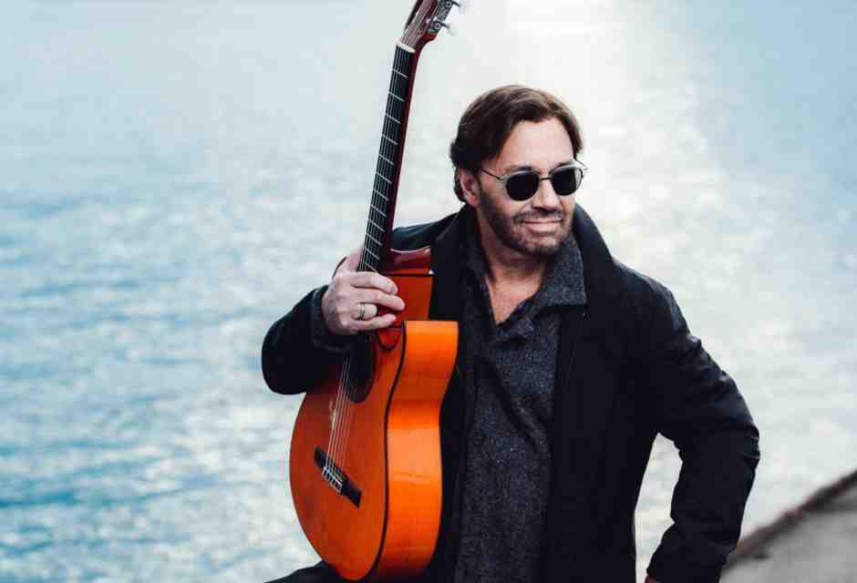 Il tocco magico di Al Di Meola: “Ossessionato dalla chitarra: è la mia forma di guarigione"