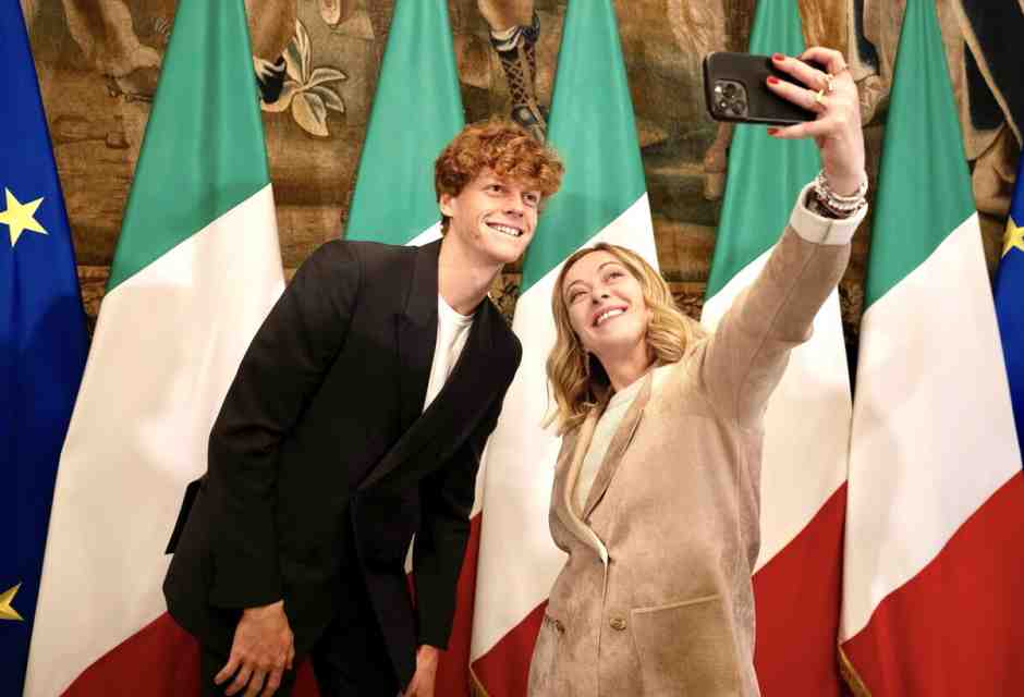 Quando Sinner sfidò Meloni a burraco e diventò l’amuleto del tennis italiano