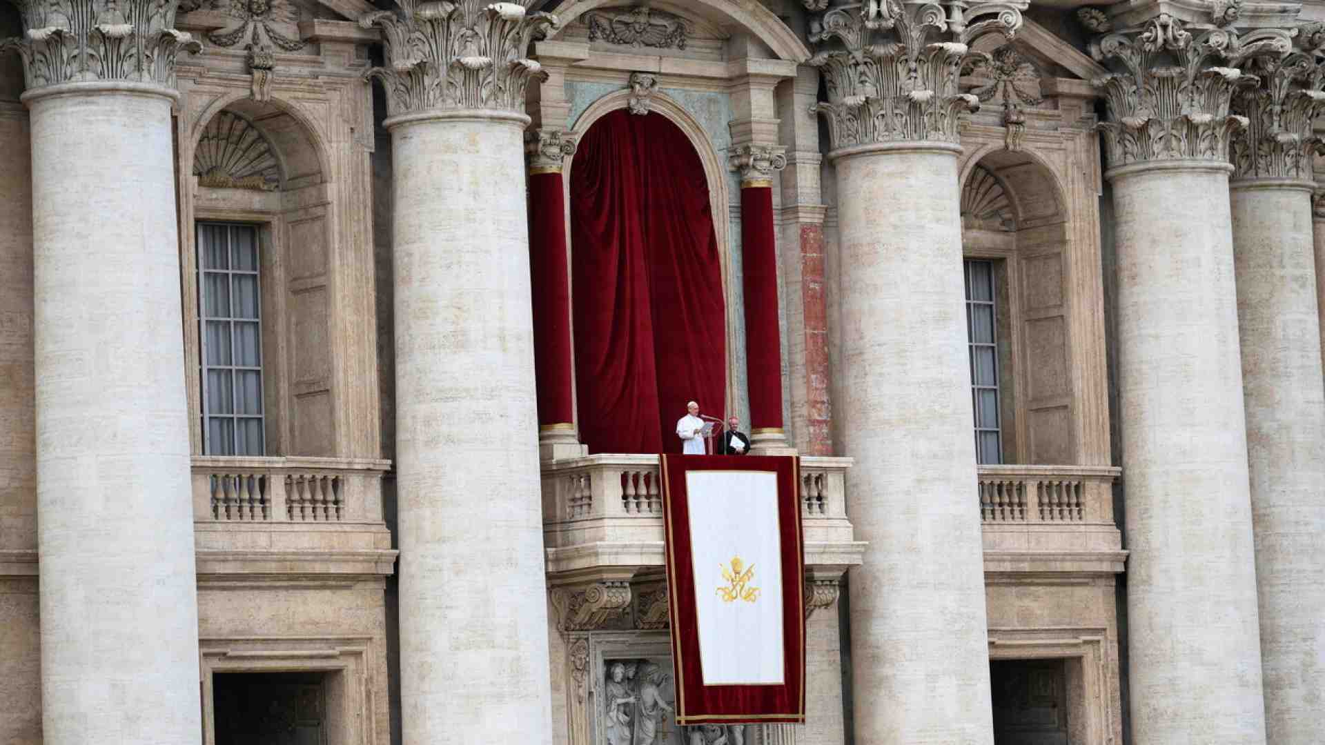 Non resterà nulla di questa apparente conversione del mondo al cattolicesimo