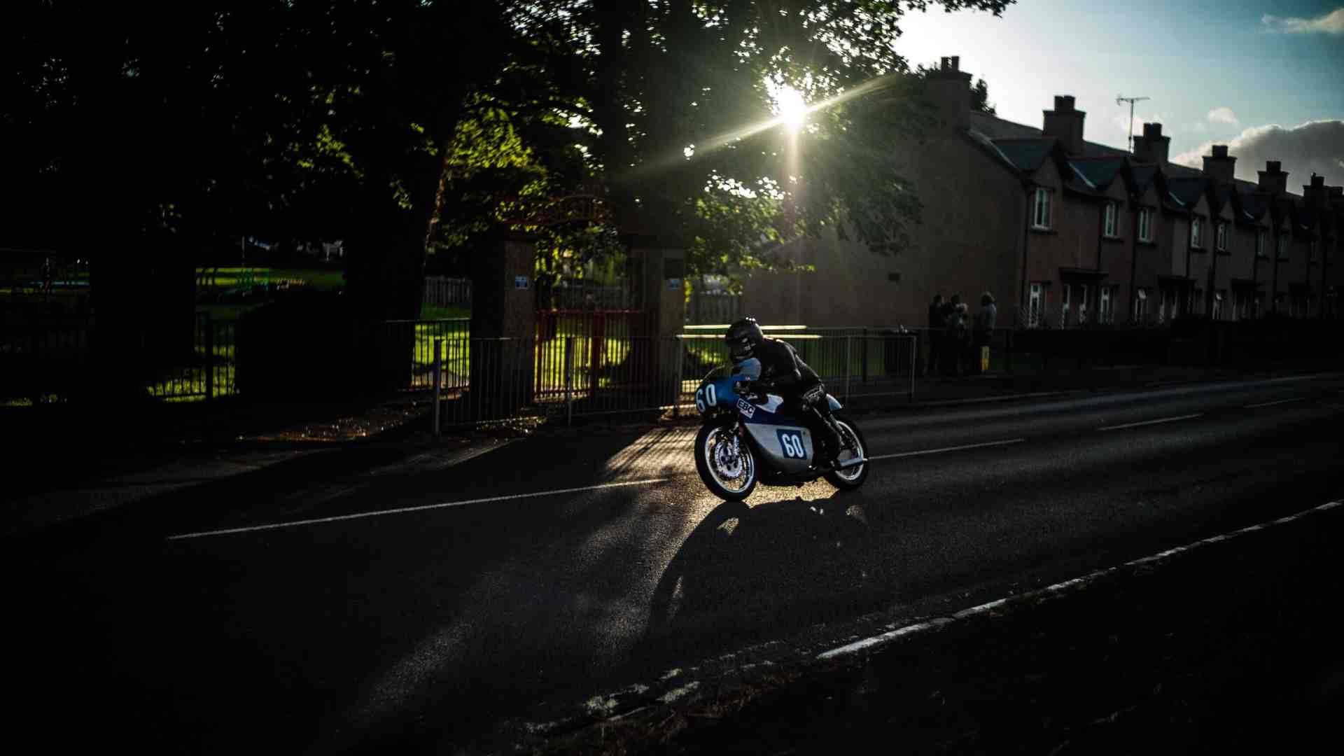 Bottalico ci guida al Tourist Trophy, la corsa più pericolosa che c’è