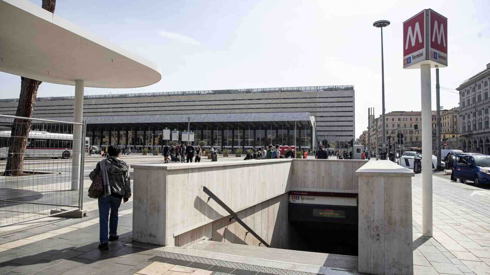 Benvenuti a Roma sud: dove la campagna elettorale corre sui binari