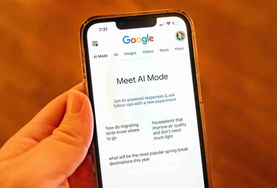 I chatbot mettono in crisi i motori di ricerca Google e Apple