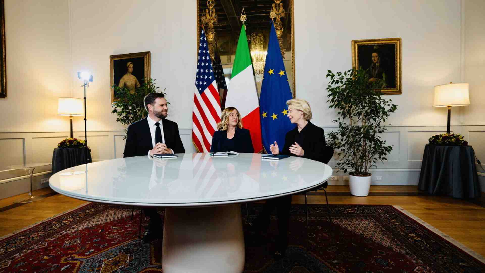"Un nuovo inizio". Meloni ha incontrato Vance e von der Leyen