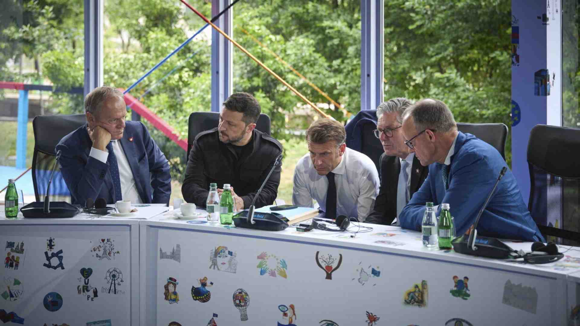 Ucraina, telefonata tra Trump e i volenterosi. Partecipa anche Meloni: "Sostegno agli sforzi Usa"