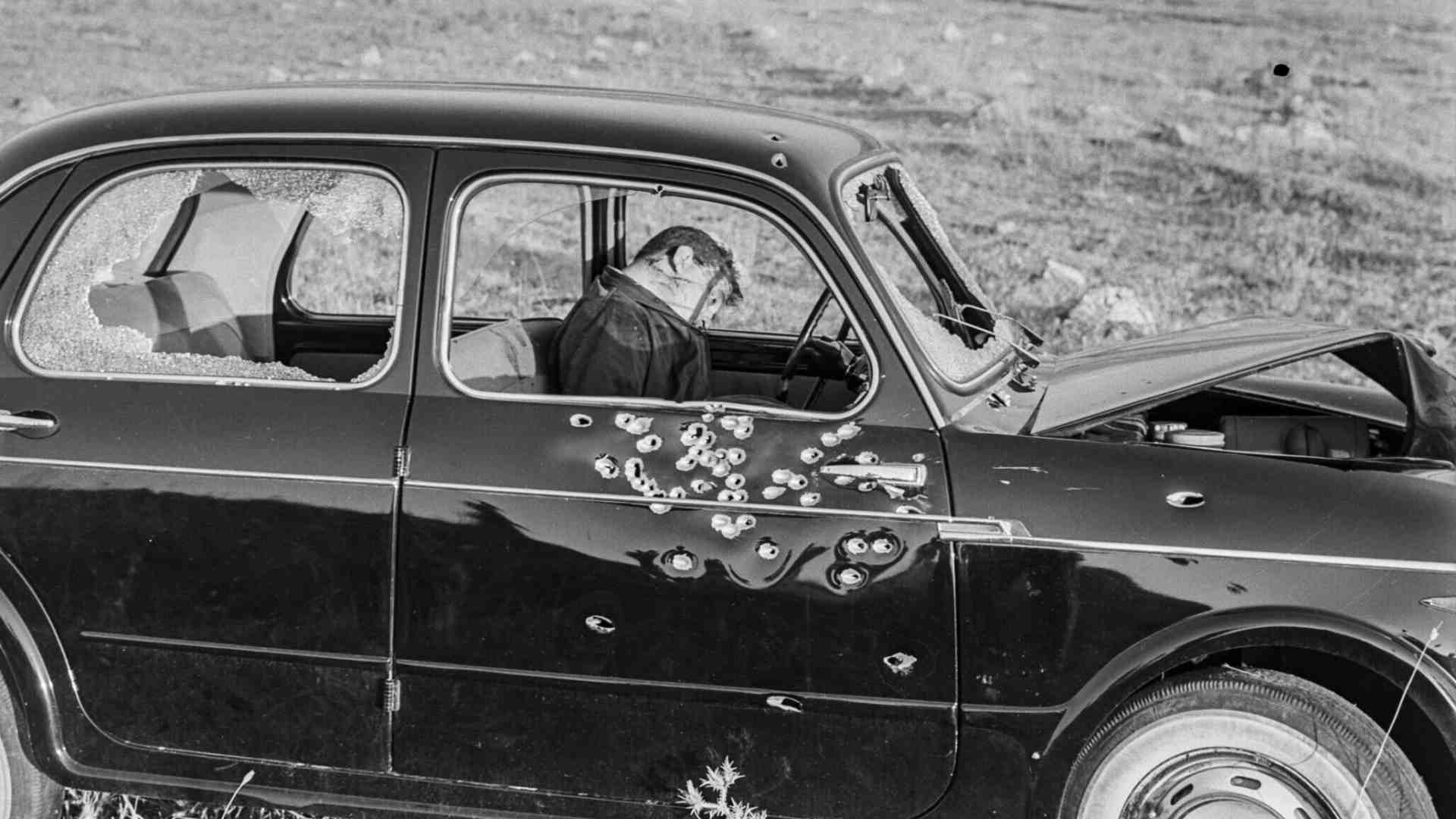 Un teatro di sangue. Compendio burlesco di mafia, antimafia e mezzamafia