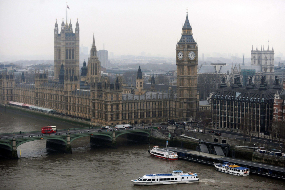 Westminster a Londra, sede del Parlamento britannico, visto dal London Eye (Ansa)