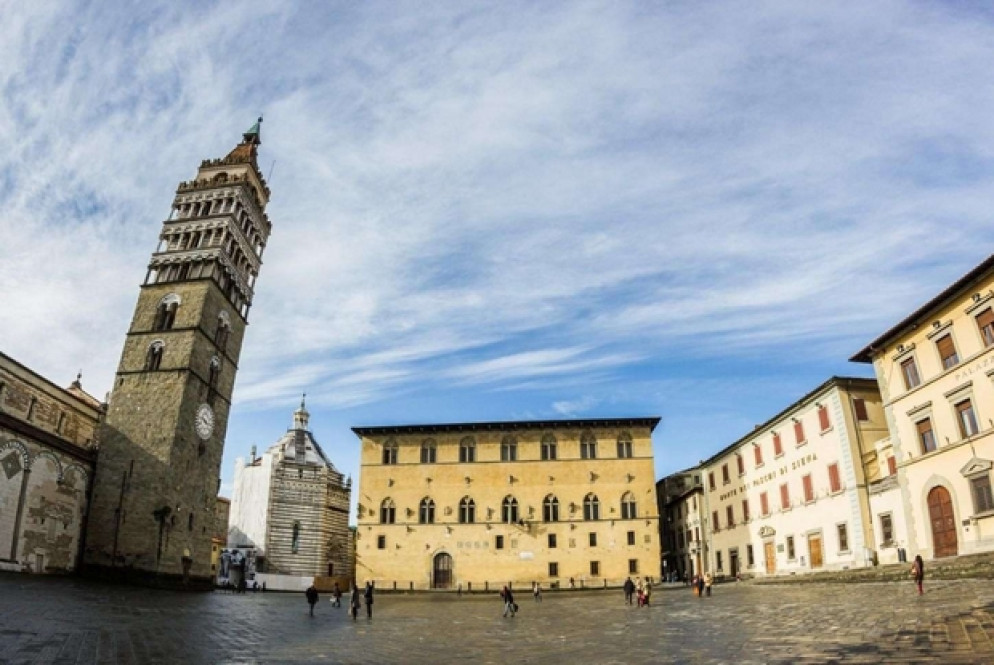 Piazza del Duomo a Pistoia