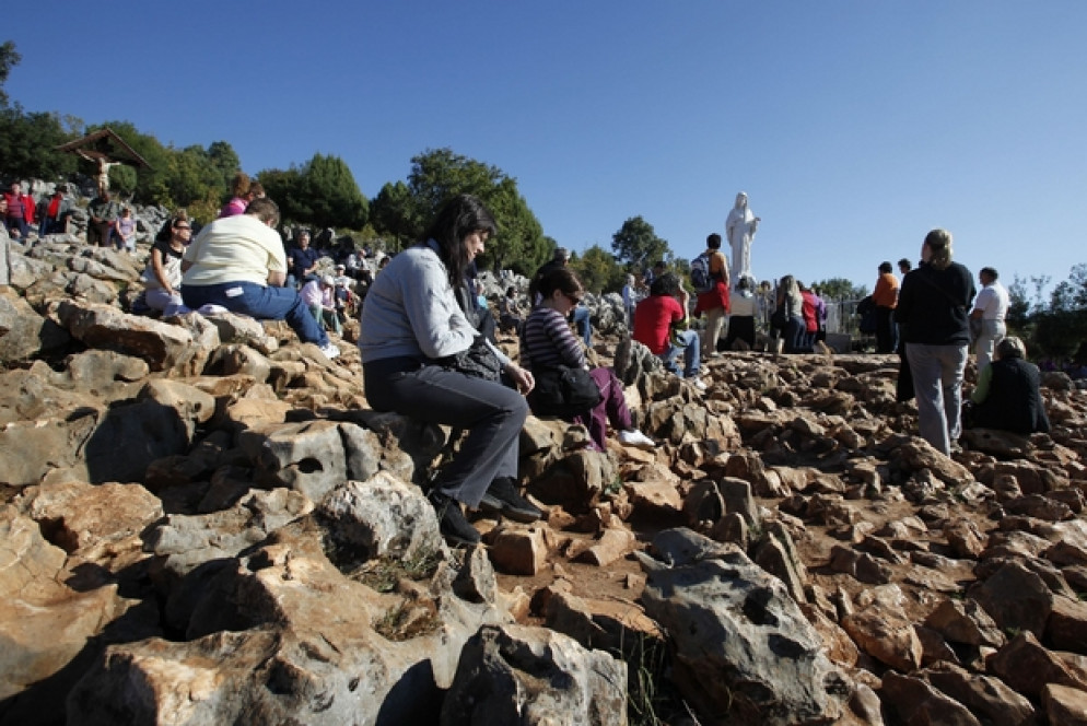 La "collina delle apparizioni" a Medjugorje (Reuters)