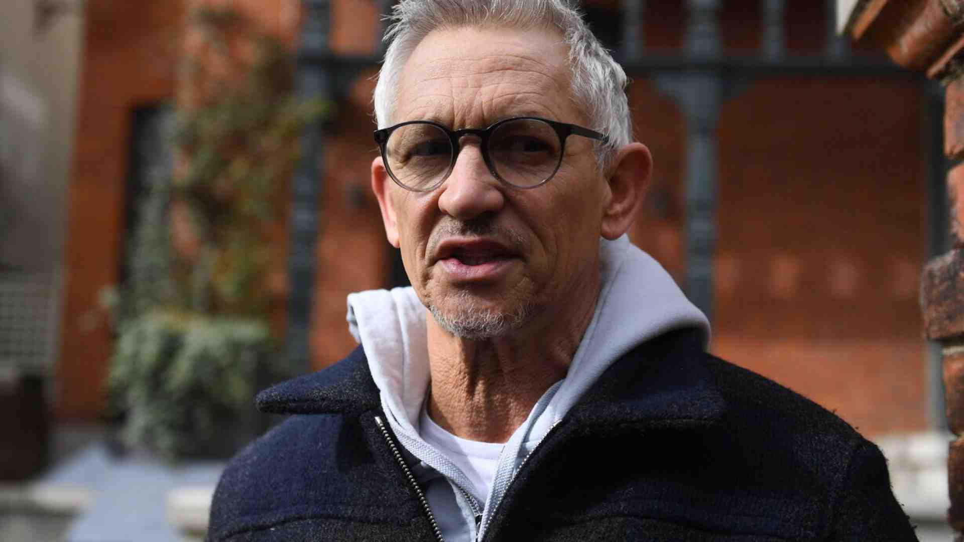 La partigianeria pro Pal tira fuori il peggio da chiunque. Anche dagli ex calciatori