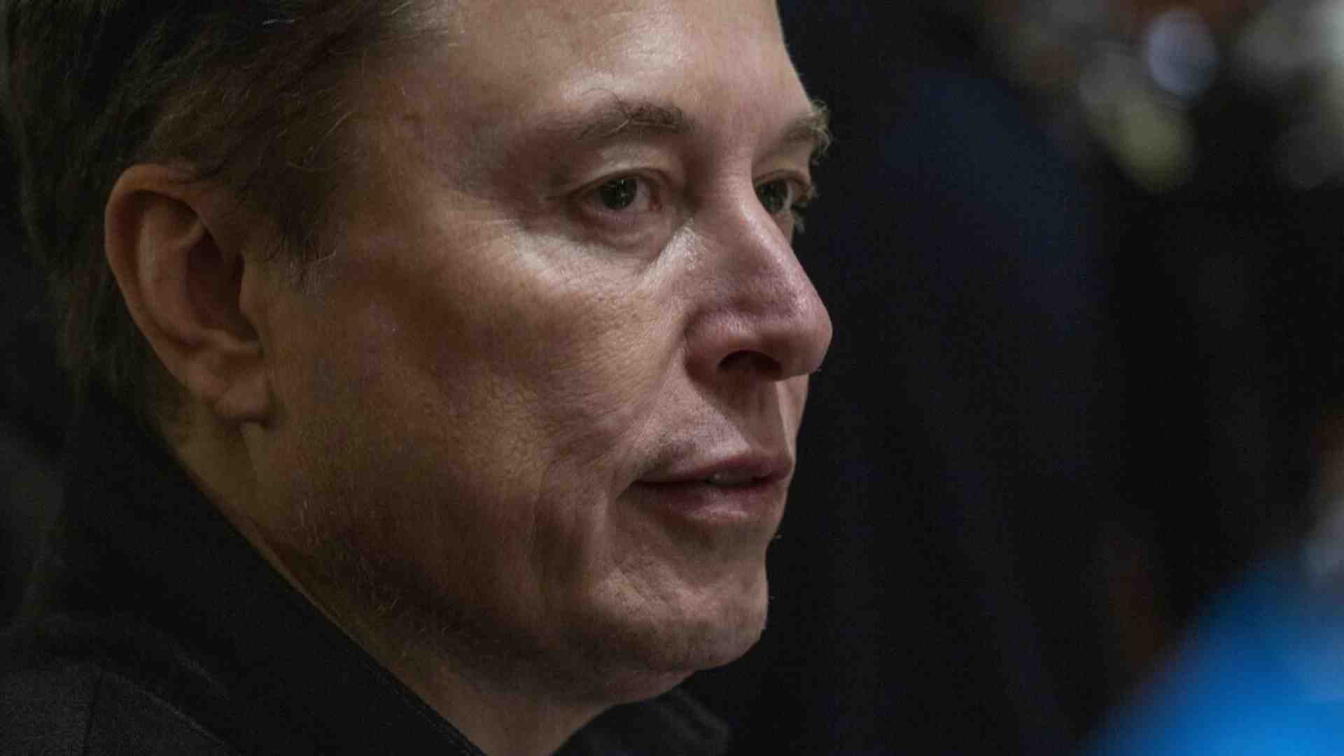 È cominciato il ritiro di Elon Musk da Washington (e da Mar-a-Lago)