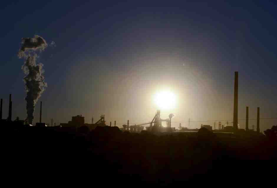 Gli altoforni spenti e l’Ilva si consuma