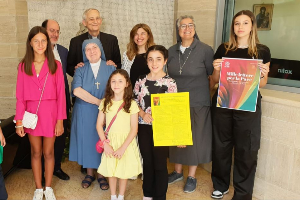 Il cardinale Matteo Zuppi con la delegazione della Fidae