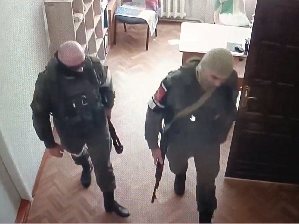 Altri combattenti filorussi nella struttura per minorenni da cui porteranno via una dozzina di ragazzini