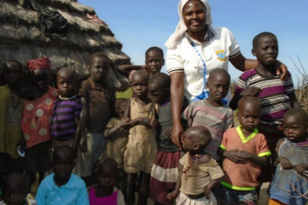 La comunità è formata da quattro religiose italiane (tutte attorno agli 80 anni d’età) e una giovane ugandese di 29 anni destinata al Brasile. «Abbiamo vissuto anche il sanguinoso periodo del dittatore Amin. Bastava poco per essere uccisi»