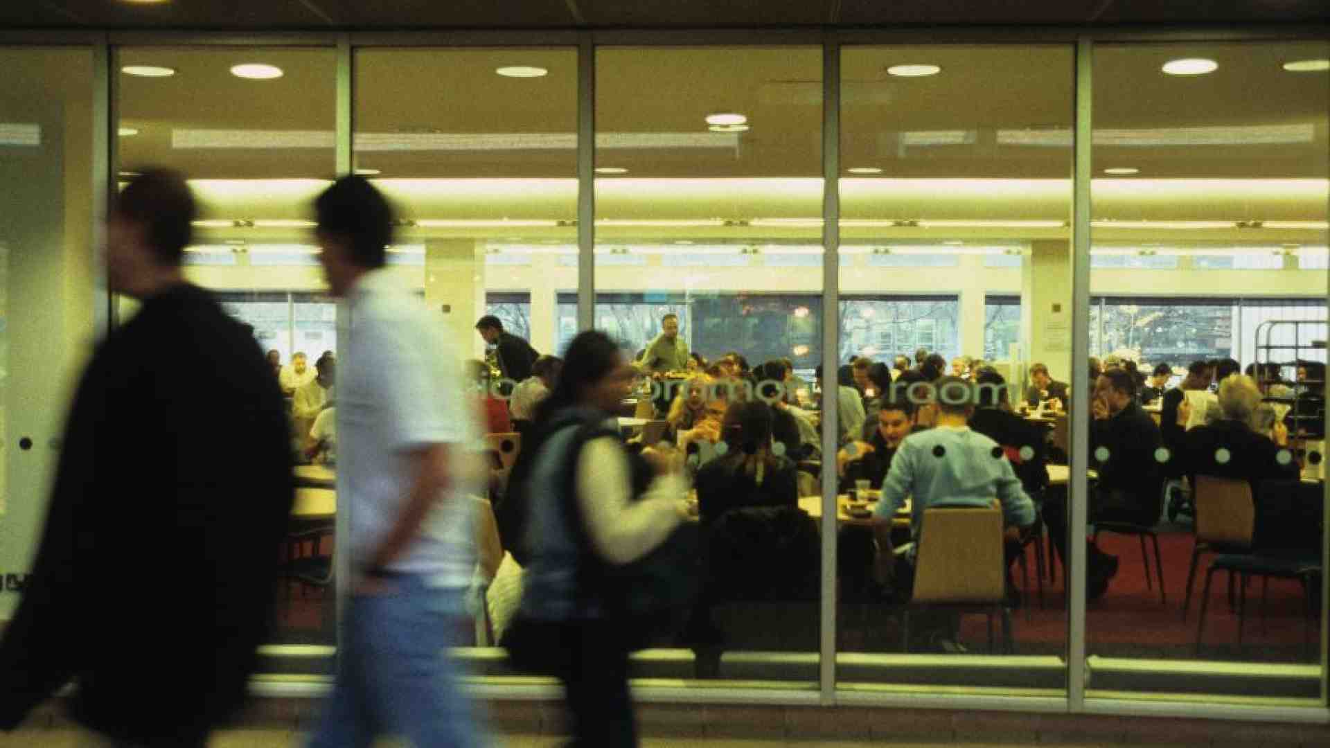 Il nuovo sogno del ceto medio italiano è far emigrare i figli