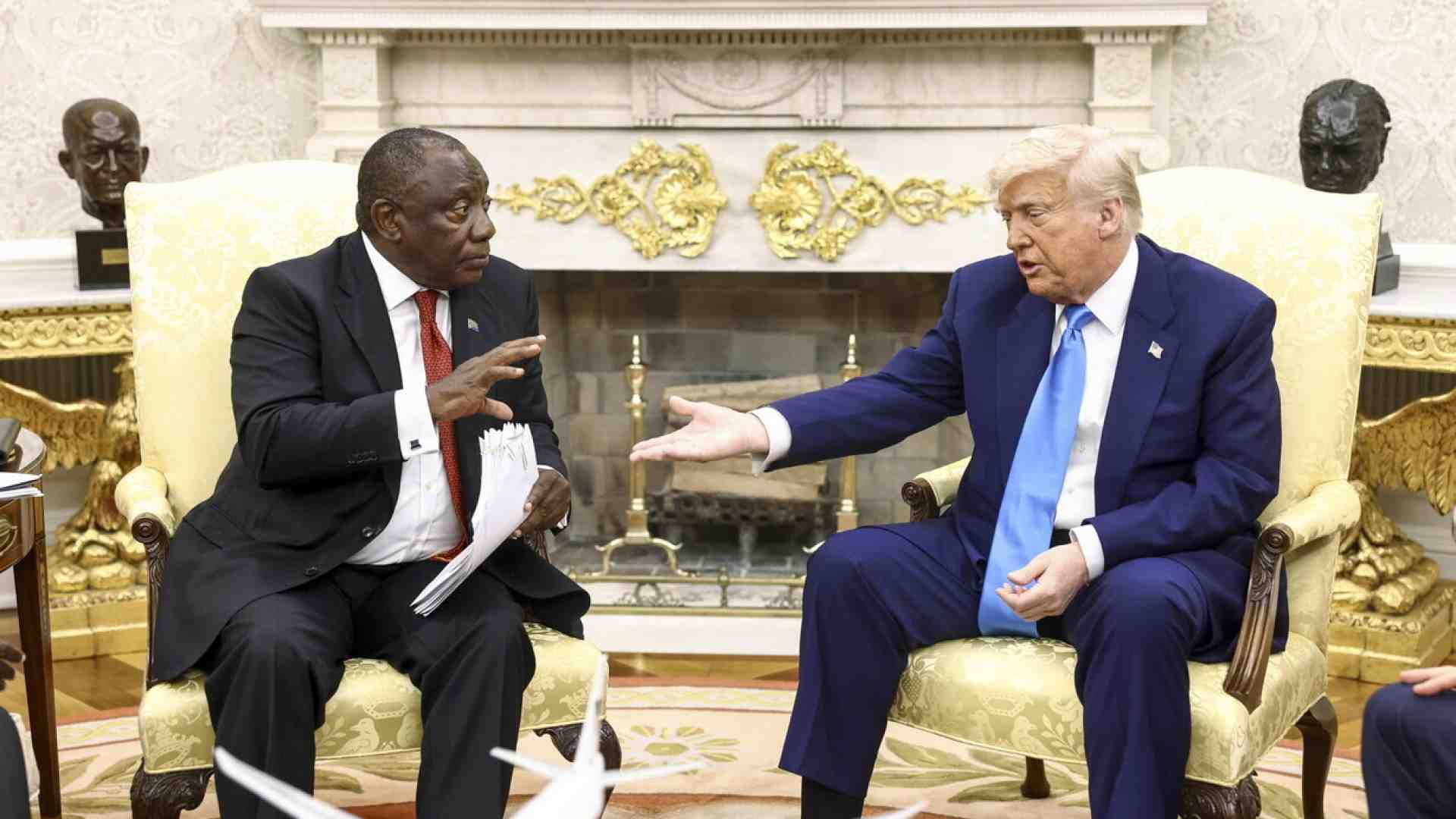 La mezza imboscata di Trump a Ramaphosa nello Studio Ovale