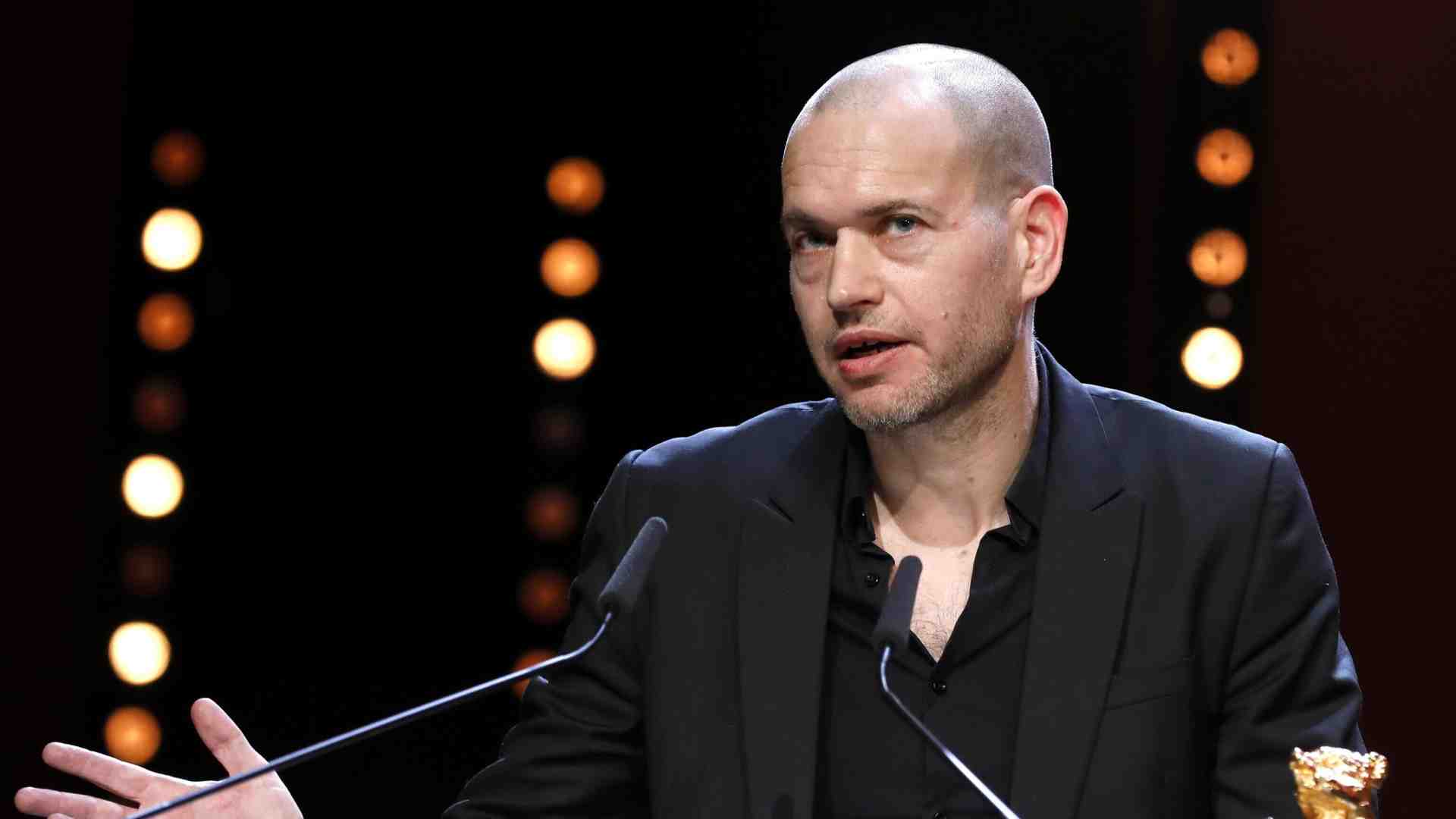 Il film di Nadav Lapid è brutto e noioso. Il contrario di “Sentimental Values”