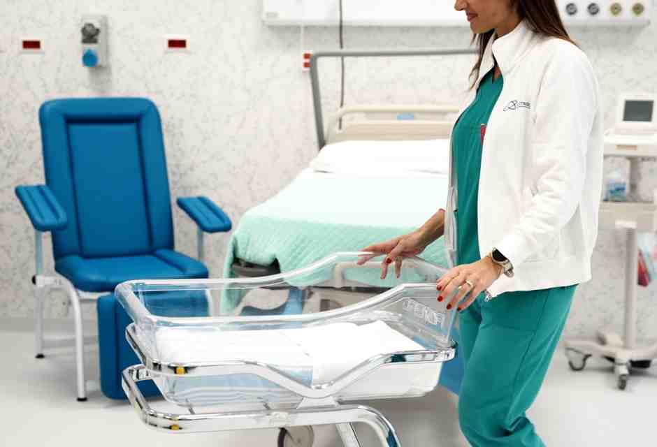 Il silenzio sulla crisi demografica si può combattere nelle aule