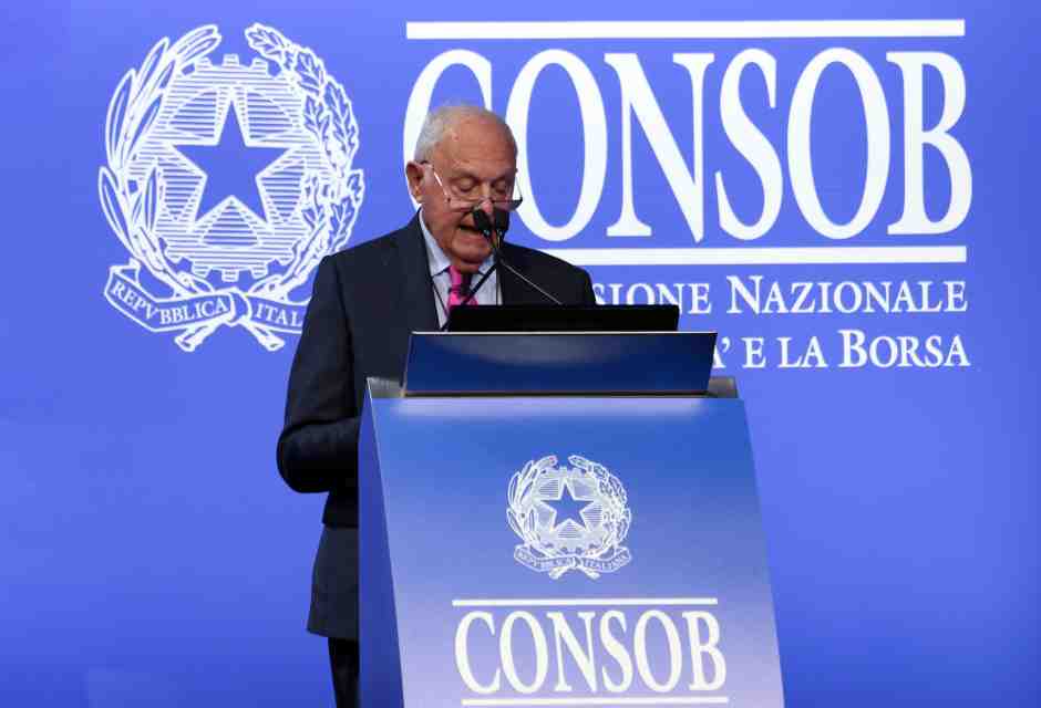 Perché la decisione della Consob ha indispetto il governo. L’annuncio di Unicredit