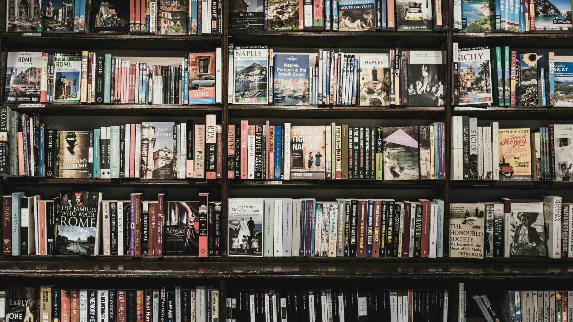 I libri fanno la felicità, ma i soldi di più