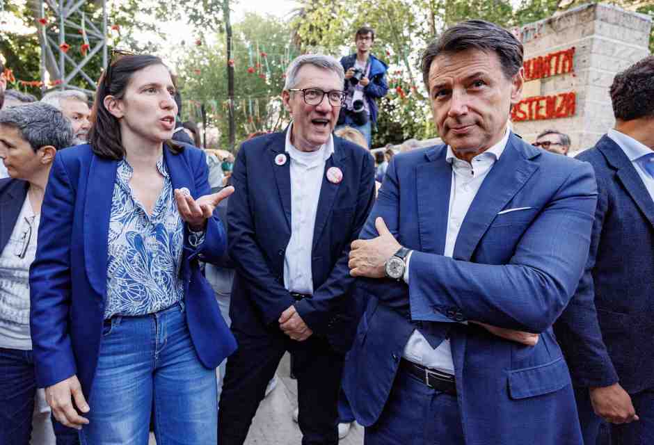Conte fa il fedayyin su Gaza, Schlein ora pensa alle primarie anticipate. In Sicilia duello Franceschini-Guerini