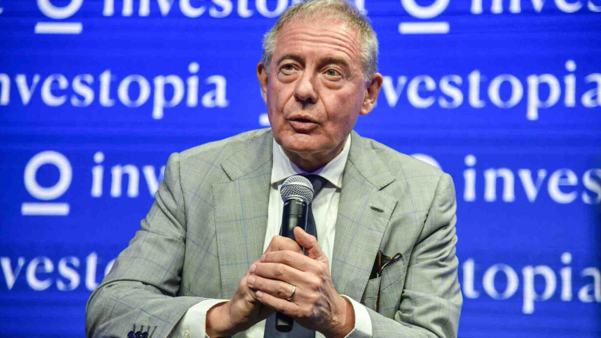 Urso: "Per le imprese colpite dai dazi 25 miliardi dal Pnrr". Ma il governo si divide sulla risposta agli Usa