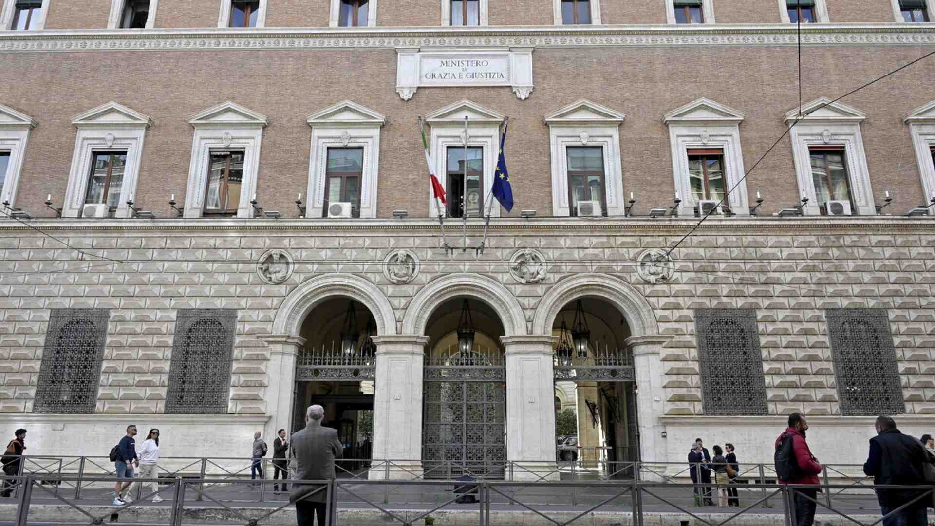 Dopo cinque mesi il governo nomina il nuovo capo del dap: chi è Stefano Carmine De Michele