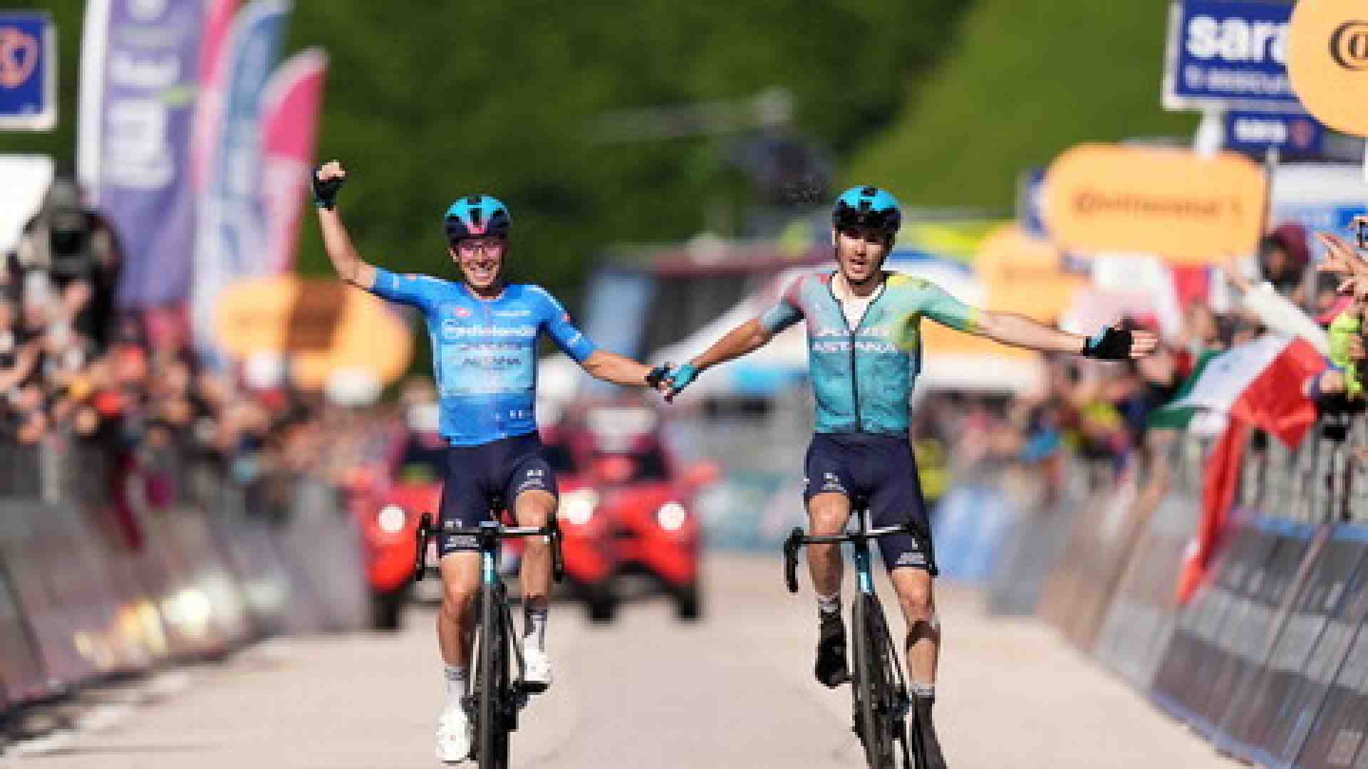 Le montagne ribaltano il Giro d'Italia. Vince Scaroni, Carapaz stacca Del Toro