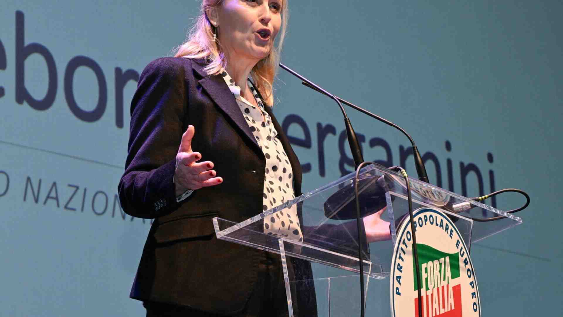 “Anche Trump ha capito i danni dei suoi dazi. Salvini? L’europeismo è l’unica via”. Parla Bergamini (FI)