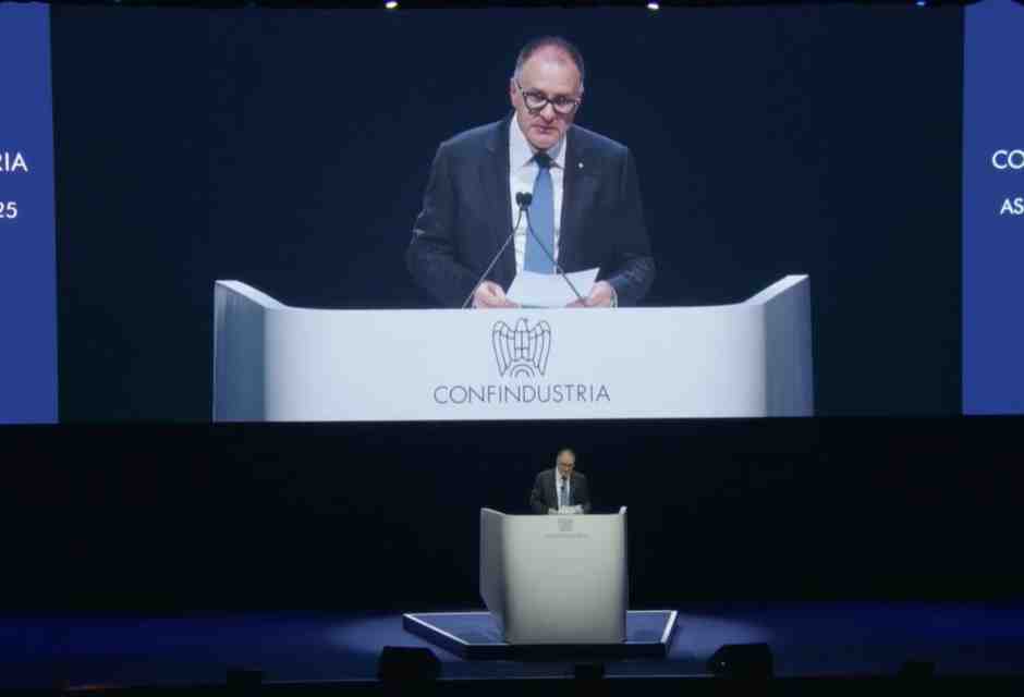 L'intervento del presidente di Confindustria Orsini all'assemblea di Bologna