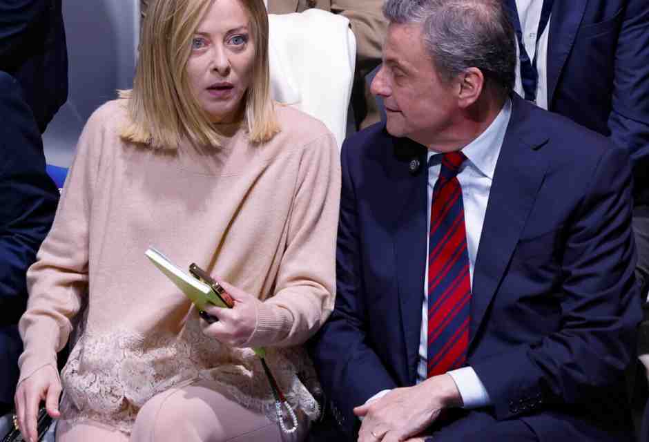 “Il nulla di Meloni sulla politica economica. Dica qualcosa, anche di destra”. Intervista a Calenda