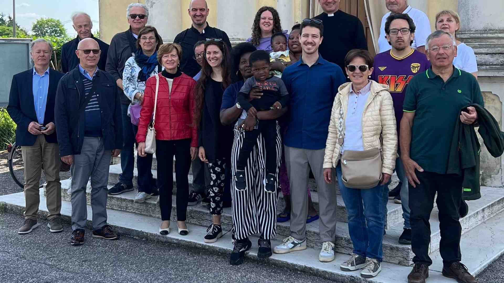 Canove apre le porte all’accoglienza