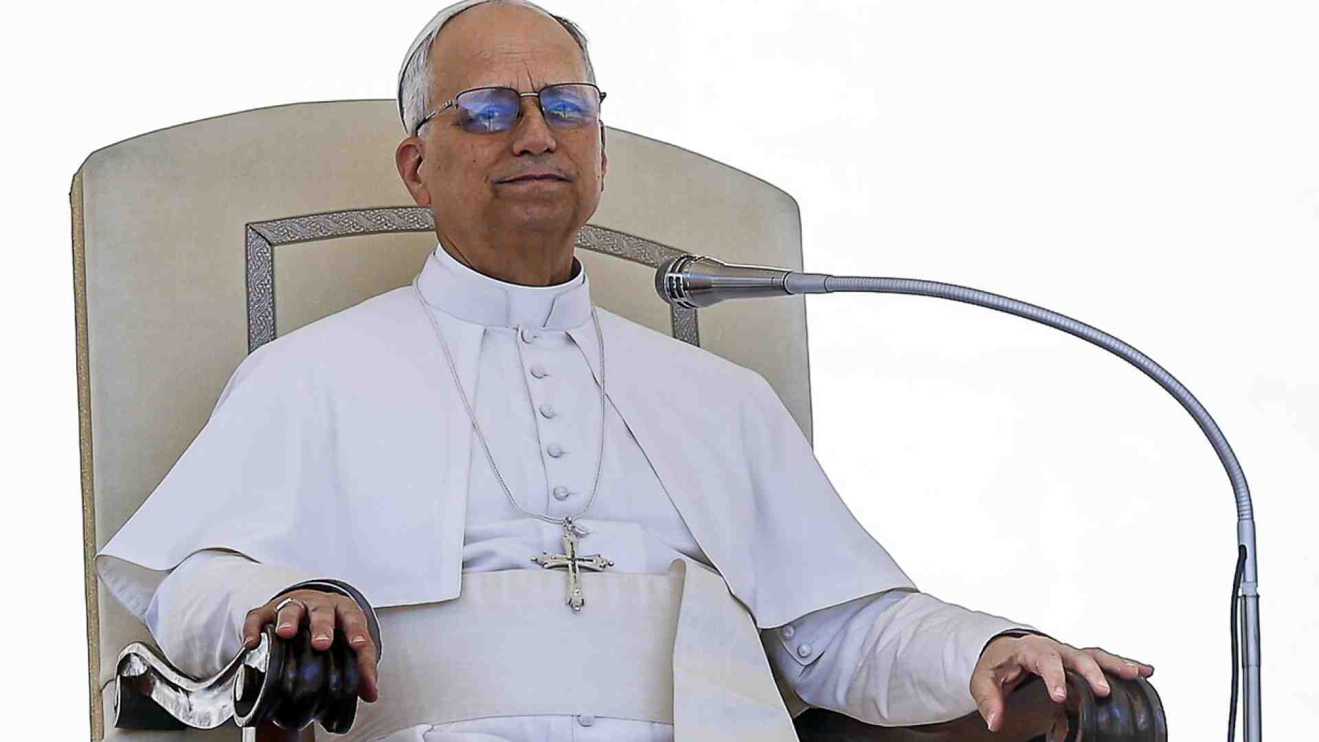 Il Papa già strattonato per la talare