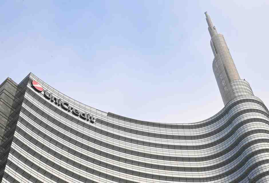 La Grecia può insegnare molto sulle banche all’Europa. L’altro caso Orcel