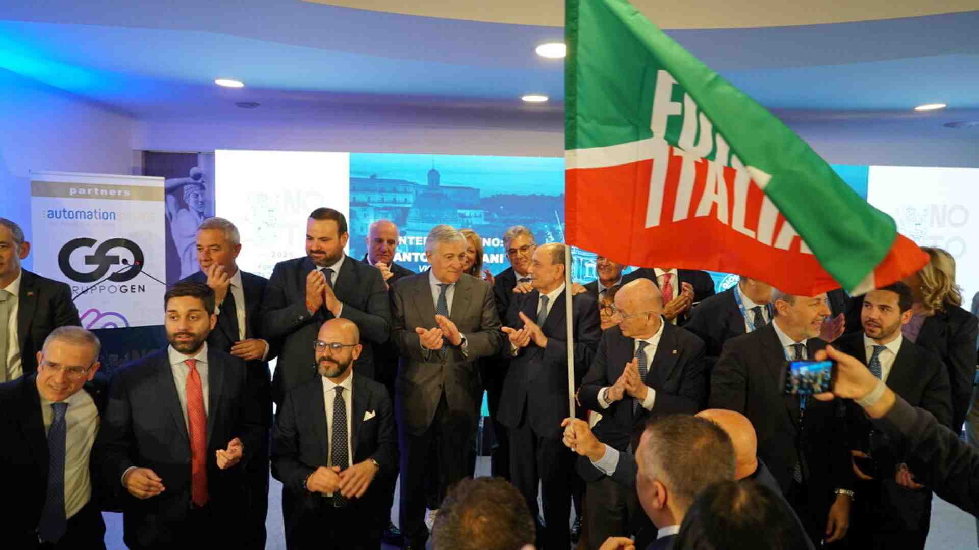 I big di Forza Italia contro Fedez: da Craxi ai ministri nessuno vuole il rapper all'evento dei giovani azzurri