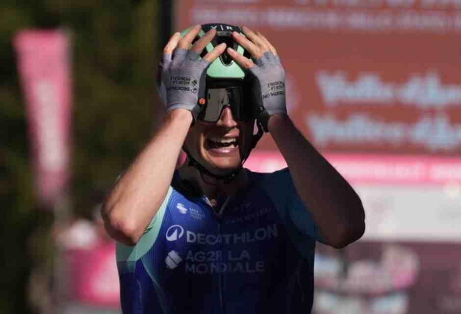 Giro d'Italia: Gioia e lacrime di Nicolas Prodhomme a Champoluc