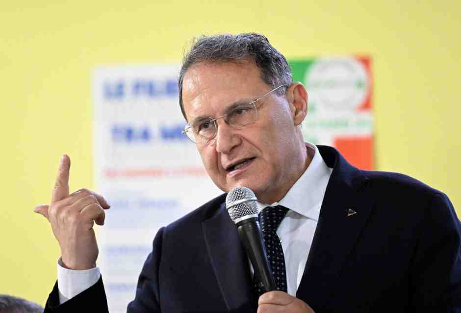 Cirielli (FdI): “Pronto a candidarmi in Campania. Tra i nomi in campo il mio è il più forte”. Messaggi a Lega e FI