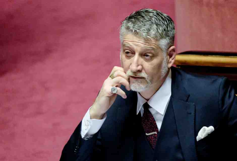 Sul Superbonus per ristrutturare i castelli (che non si conoscono) il ministro Giuli dice: “Uso sciagurato”