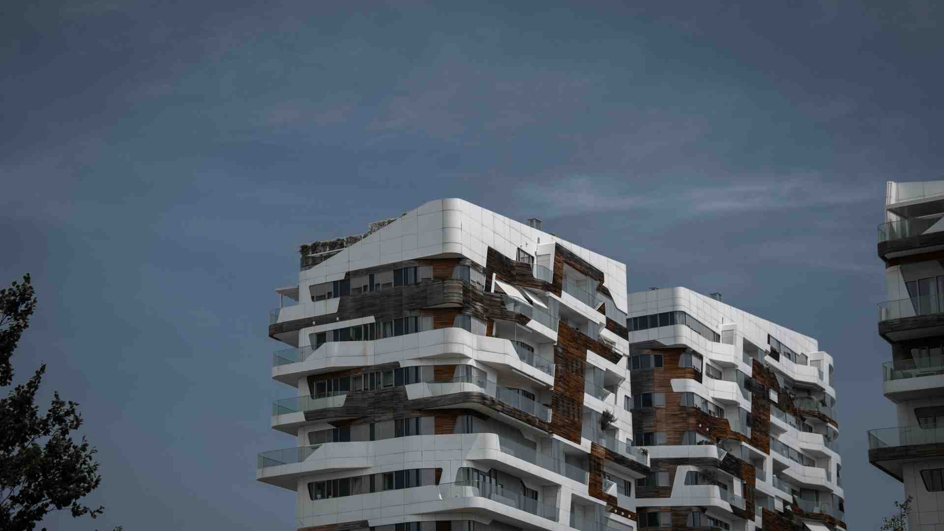 Cercar casa come un videogioco