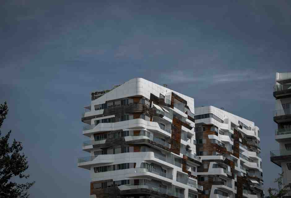 Cercar casa come un videogioco