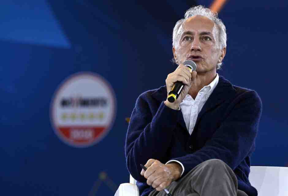 Il dibattito pubblico è ormai ridotto ai sermoni dei capi tribù