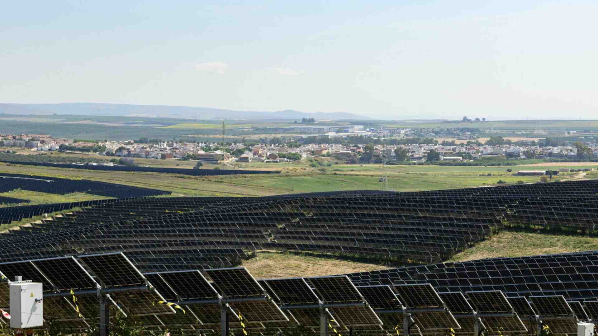 C’è una guerra per l’energia con l’Ue ma anche tra le imprese