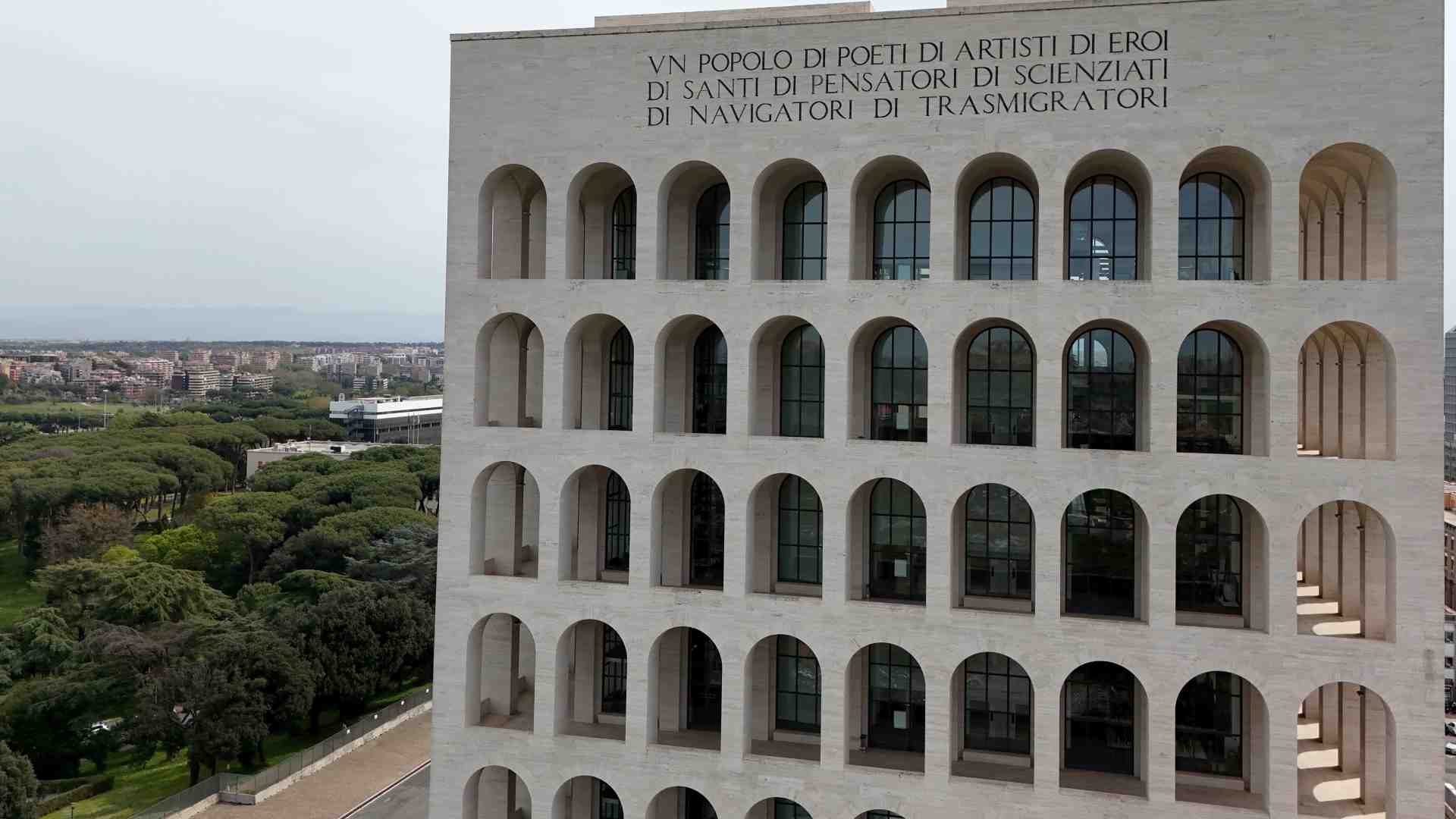 Il Palazzo della Civiltà Italiana è magnifico, che sia fascista conta poco