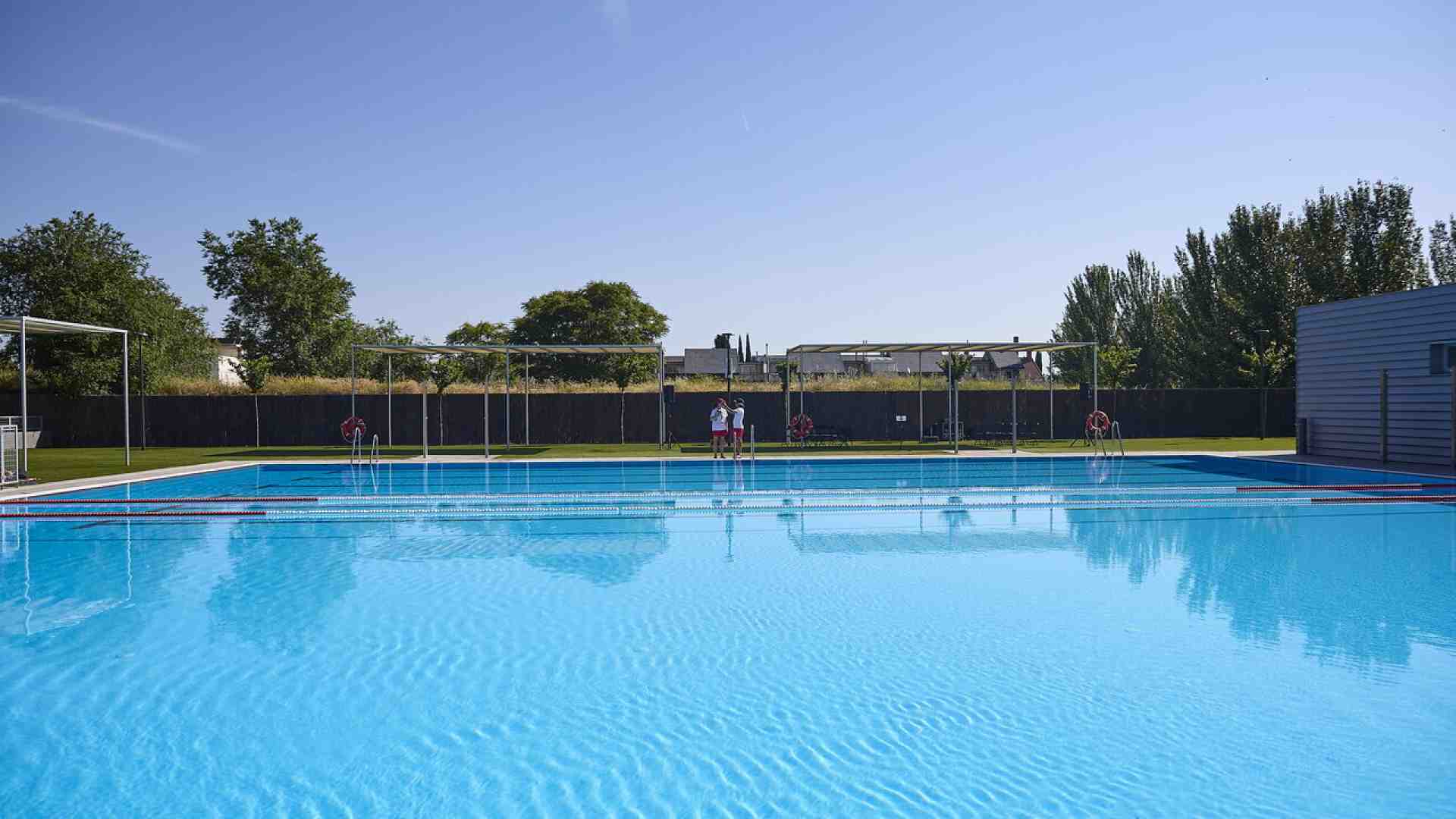 I bimbi, la piscina e il cloro: cosa è successo alla Borghesiana