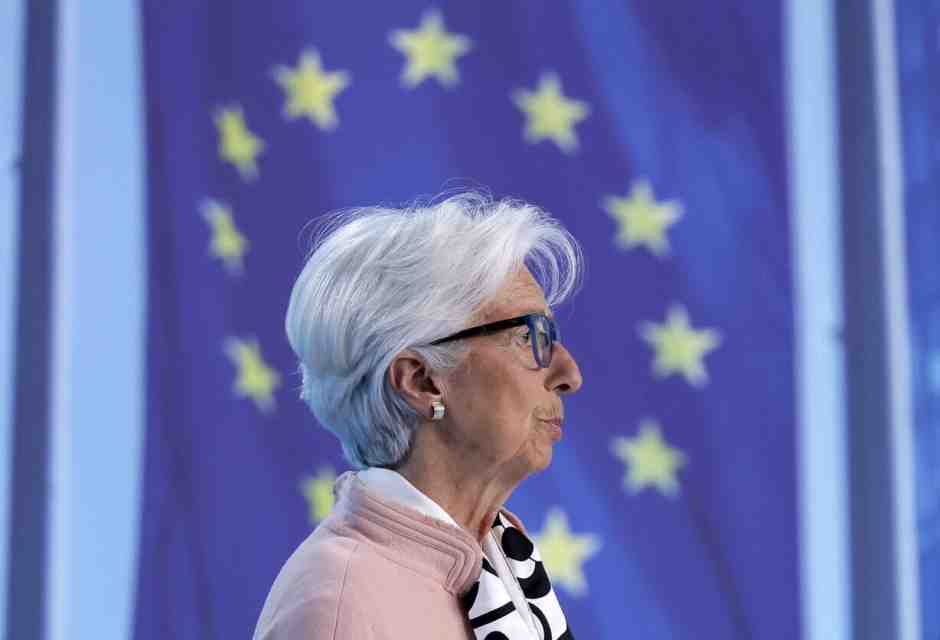 La Bce taglia ancora i tassi: dal 2,25 al 2 per cento