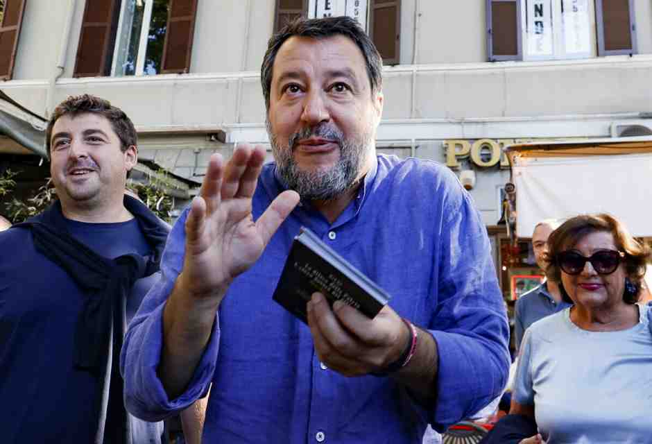 Salvini esulta per la vittoria di Fpo in Austria. Ma Tajani: "Respingere i rigurgiti neonazisti"