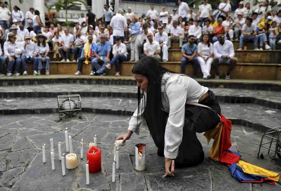 Tre ipotesi sull'attentato al candidato alle presidenziali in Colombia