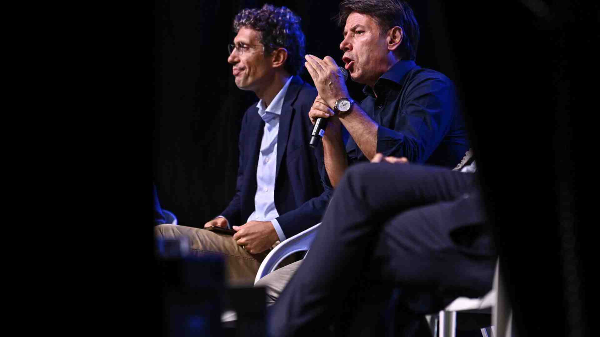 Il referendum perso sulla cittadinanza agita il campo largo. Magi: “Sconcertato da Conte”